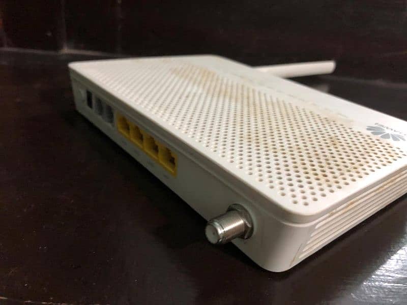 6500RS HUAWEI ROUTER GPON EG8247H5 3