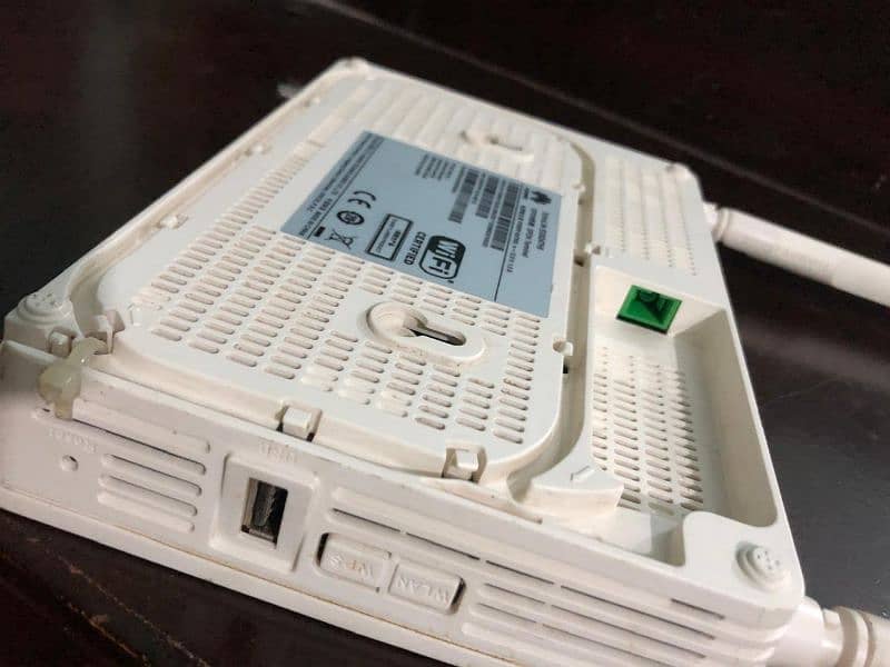 6500RS HUAWEI ROUTER GPON EG8247H5 4