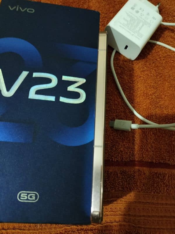 Vivo v23 5G 4