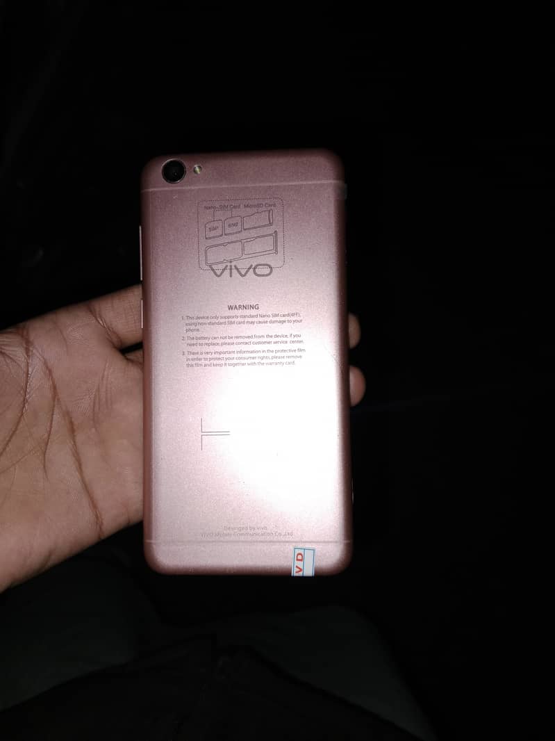 Vivo y55 4 64  condition 10 by 10  with out charge boxx 2