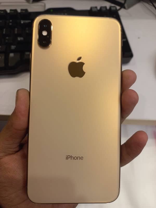 I PHONE XS MAX 1