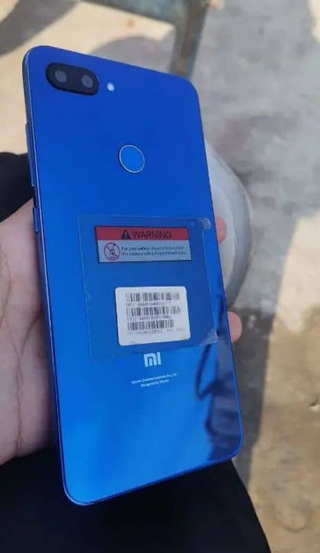 xiaomi mi 8 lite urgent sale 1