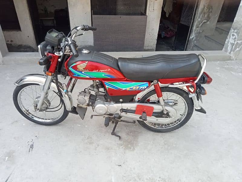 Honda cd 70 2017 0