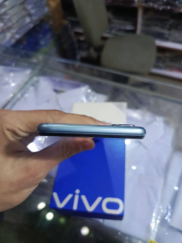 vivo y20s lush condition 4/128 full box 5