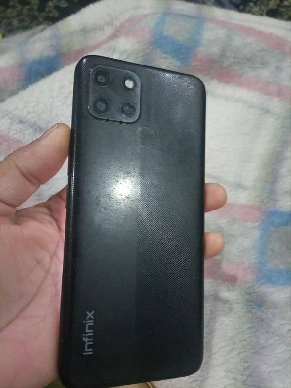 infinix smart 6 HD 4