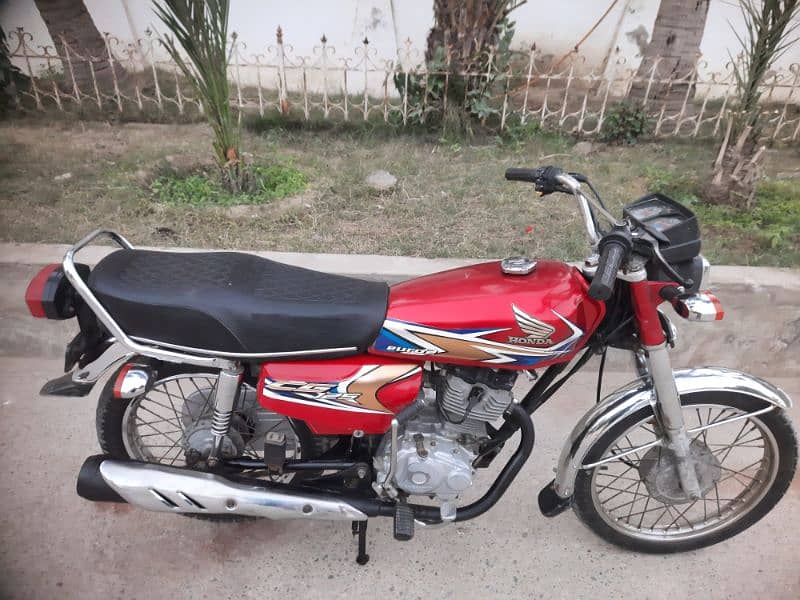 HONDA CG-125cc Model 2020 Karachi Number. 3