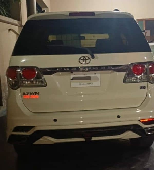 Toyota Fortuner 2014 1