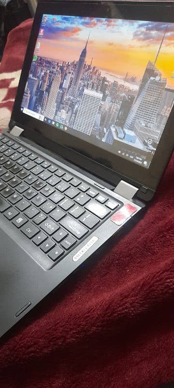 Haier Y11C Laptop 0