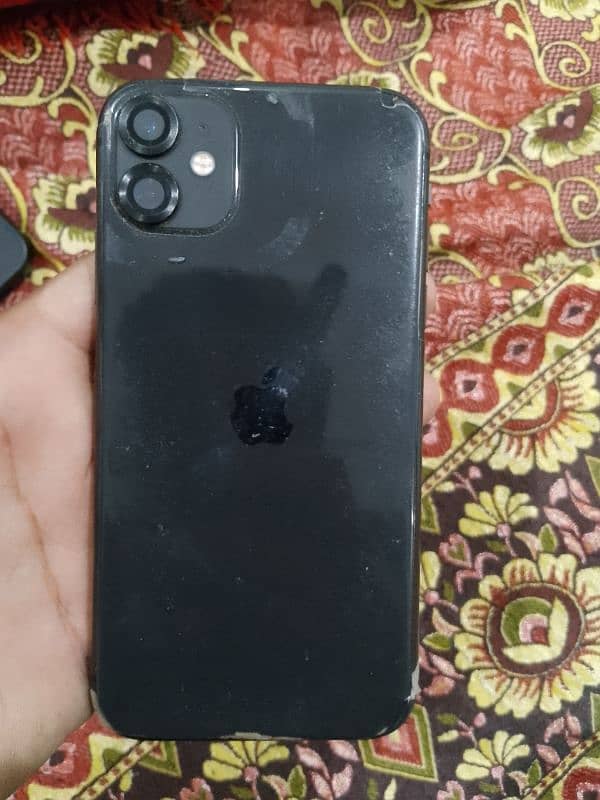 iphone 11 Gb64 condition10/10 non pata 8