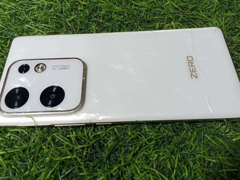 Infinix Zero 30 0