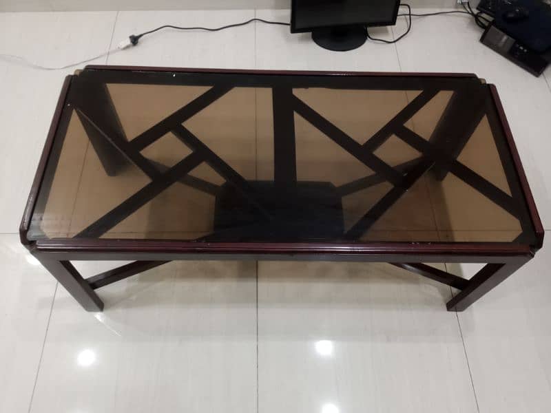 Shesham / Talee wood Center Table With Glass 0