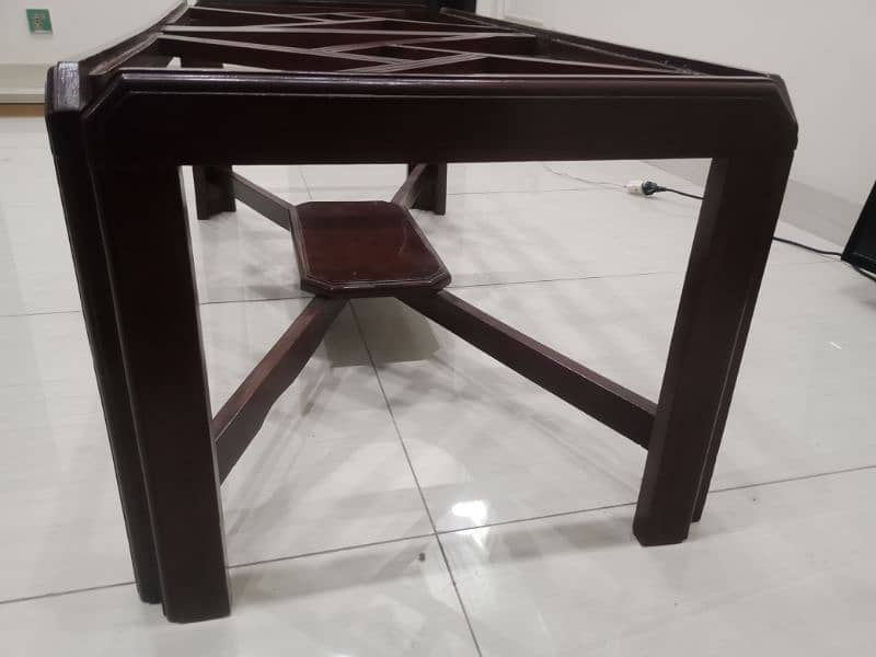 Shesham / Talee wood Center Table With Glass 4