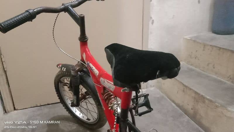 kids cycle good condition 5