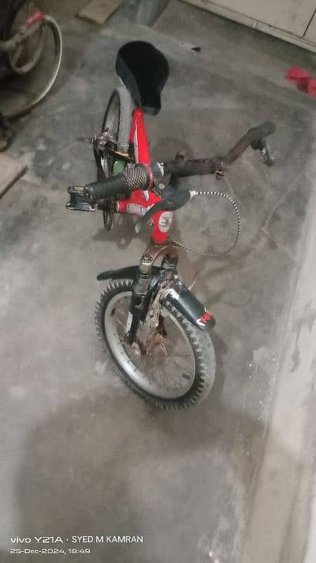 kids cycle good condition 7