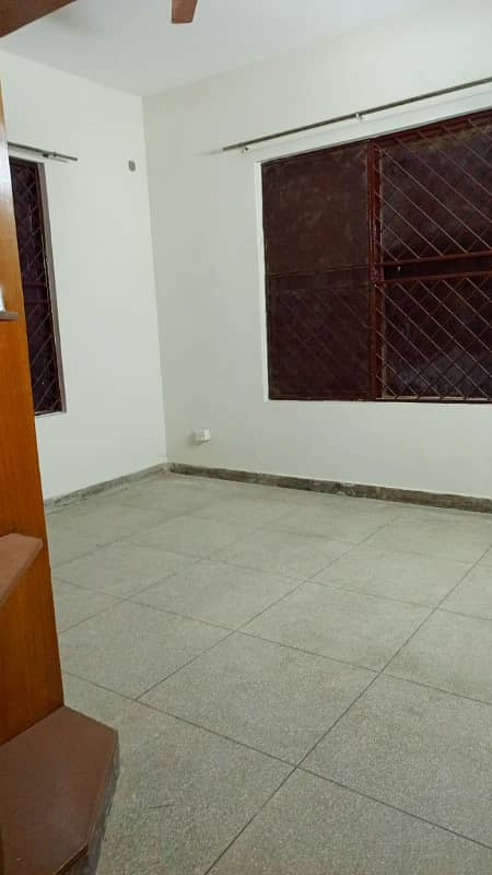 5 marla house for rent in Johar Town for Family and Silent office (Call center + Software house 9