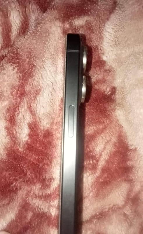 iphone 15 pro good condition box hai per out of country hai 3