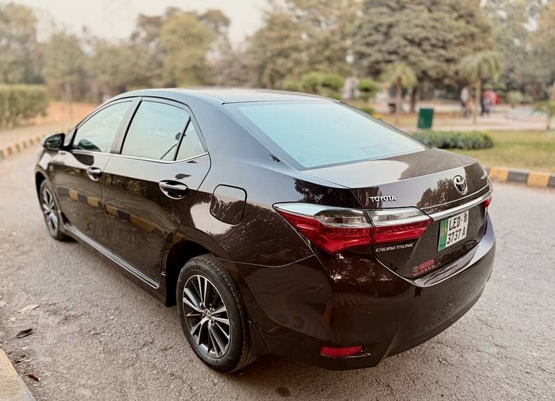 Toyota Corolla Altis 1.8 cruistronic 2018 5