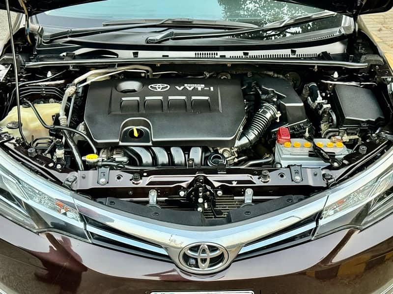 Toyota Corolla Altis 1.8 cruistronic 2018 13