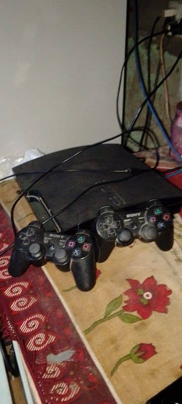 play station 3 slim good condition 0