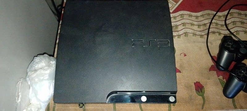 play station 3 slim good condition 3