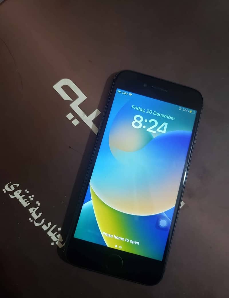 IPhone 8 non pta 10/10 condition memory 64 2