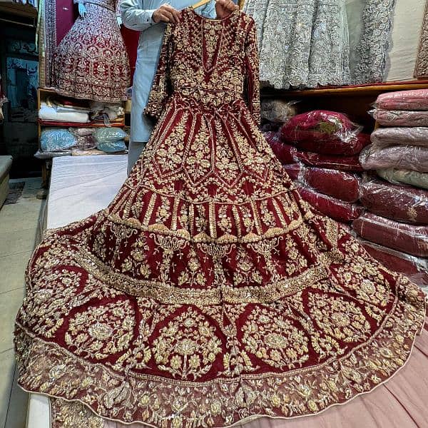 Bridal heavy embroidery lehenga 0