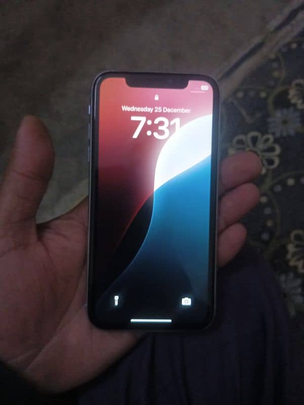 iPhone XR 0