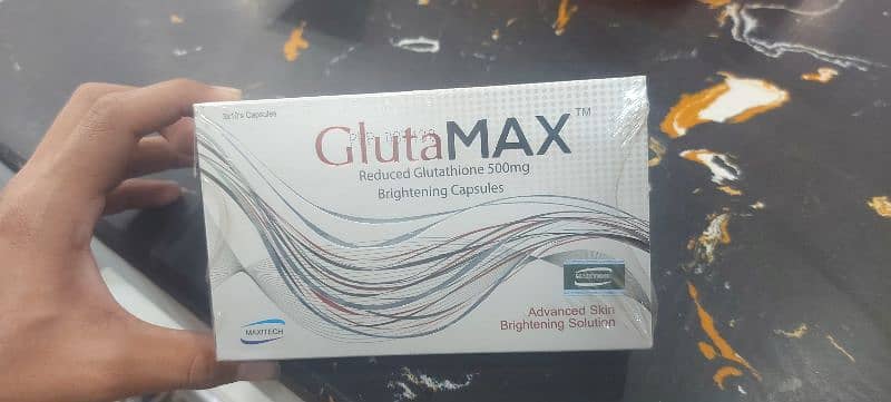 Gluta Max Brightening capsule 1