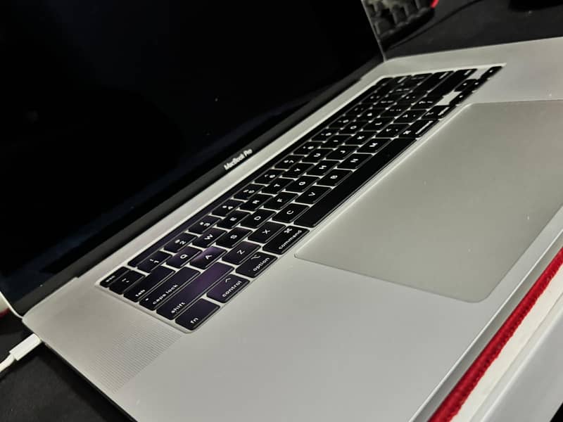 Macbook Pro 2019 16 inch i9 16gb 1tb 2