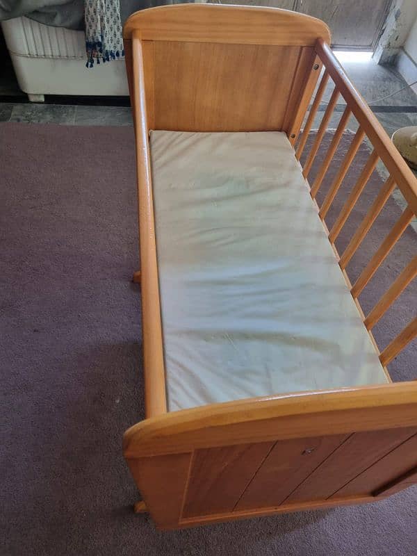 Baby Cot (Almost New) – With Mattress & Foam Walls 4