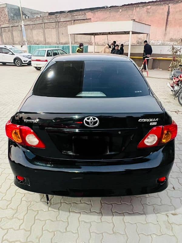 Toyota Corolla GLI 2011 6