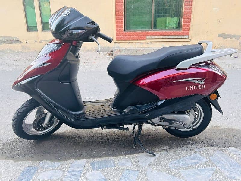 united Scooty 100cc complete dacomint 0