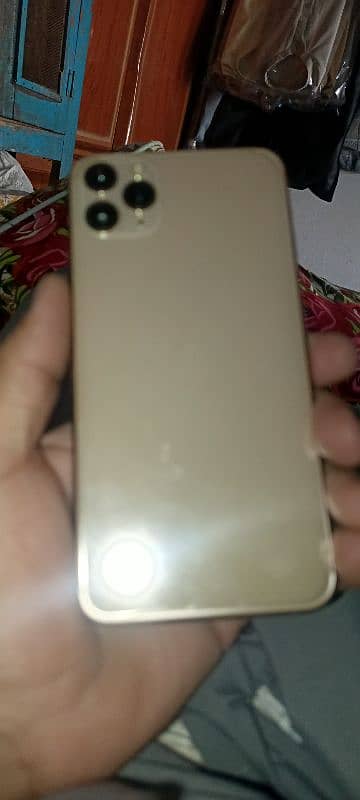 Bhot awlla phone hai kise kisam ka fault ni hai 1