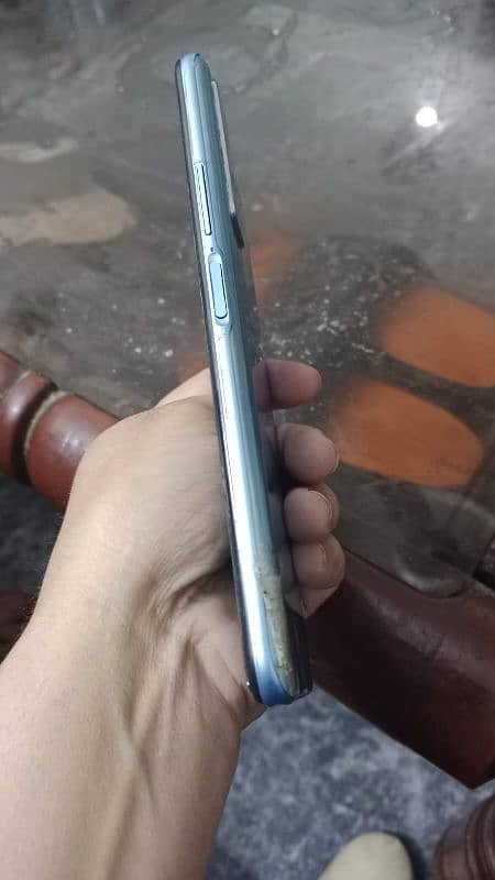 vivo y31.4/128 .  only mobile with 10/9 condition 2