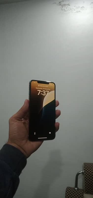 iPhone XS Max 256 pta approved 10/9 condition 100%health 7