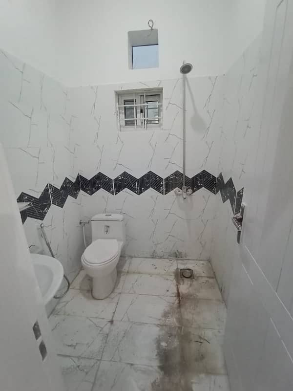 Brand New Marble Flooring Open Basement For Rent In I-10 6