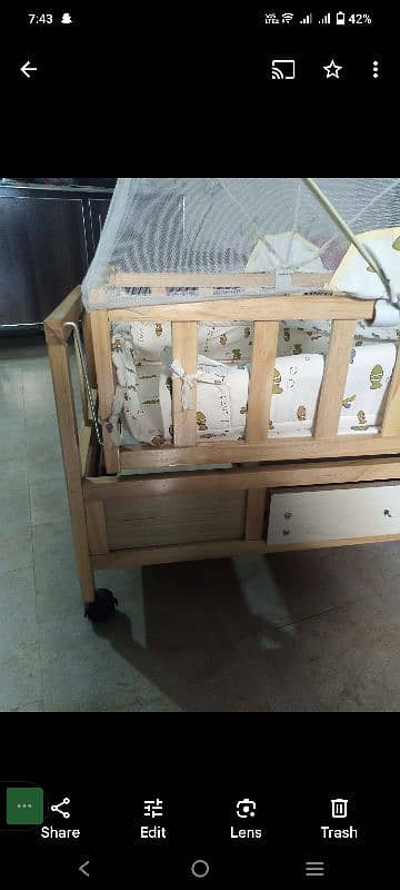 wooden baby cot/bed 3