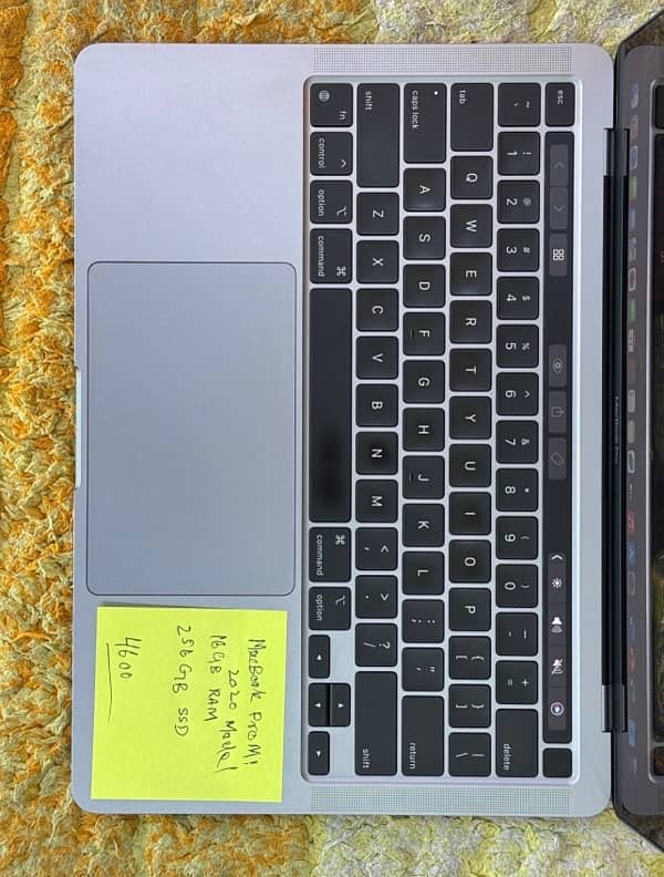 MacBook Pro M1 1