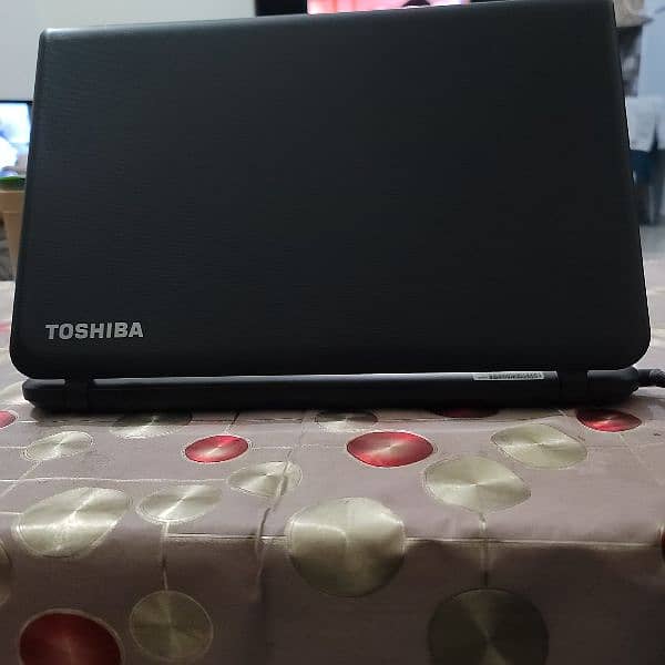 TOSHIBA  Satellite C55D 0