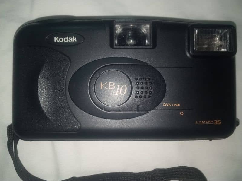 Kodak KB-10 35mm Camera 10/10 1