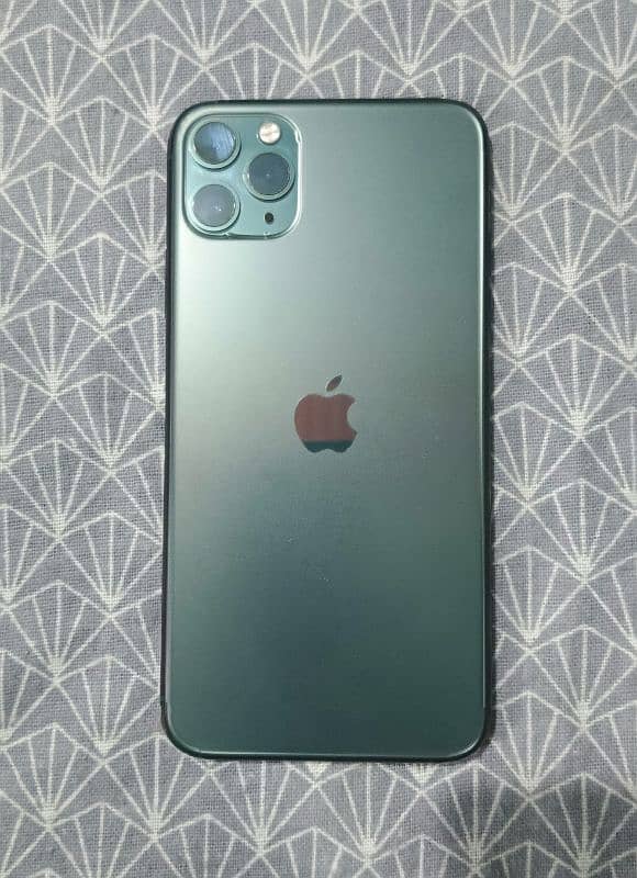 iphone 11 pro max for sale in good condition 0