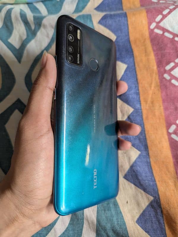 Tecno Spark 5 Pro 4