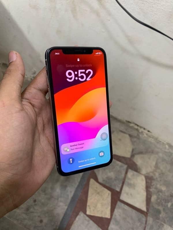 İphone xs    64gb 4