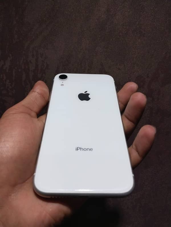 i phone XR non pta Fctry 4