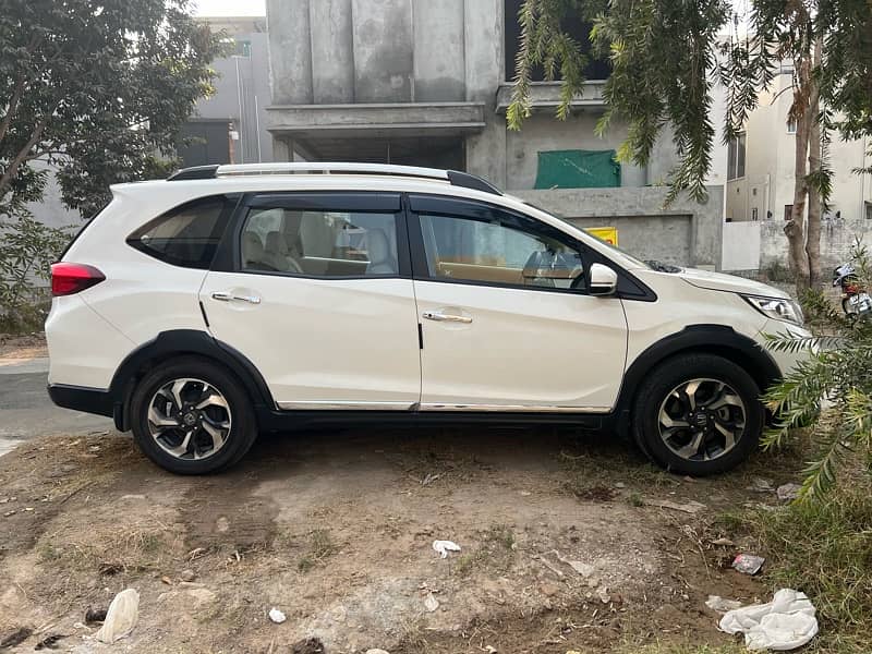 Honda BR-V 2022 6