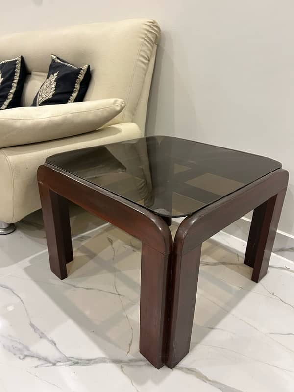 Set of 3 Tables at very reasonable price 1