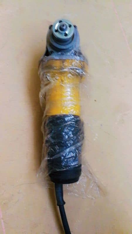 Angle grinder 4"100 mm 900w stanley 1