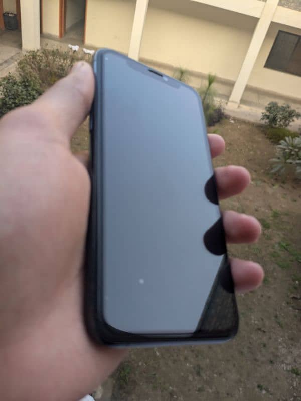 Iphone 11 pro 4