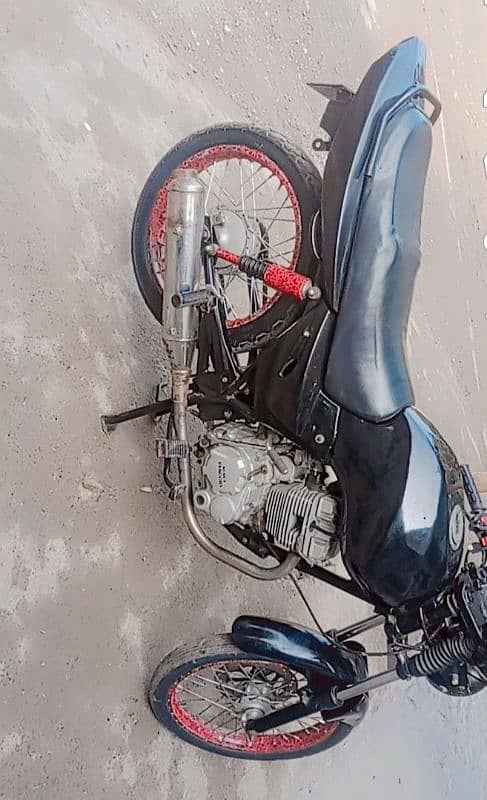 Ravi piaggio 125 urjant sale 03057511868 exchange possible 1