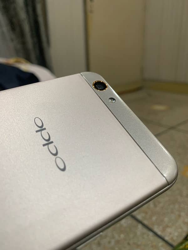 Oppo F1s 4/64 Finger OK for Sale 1